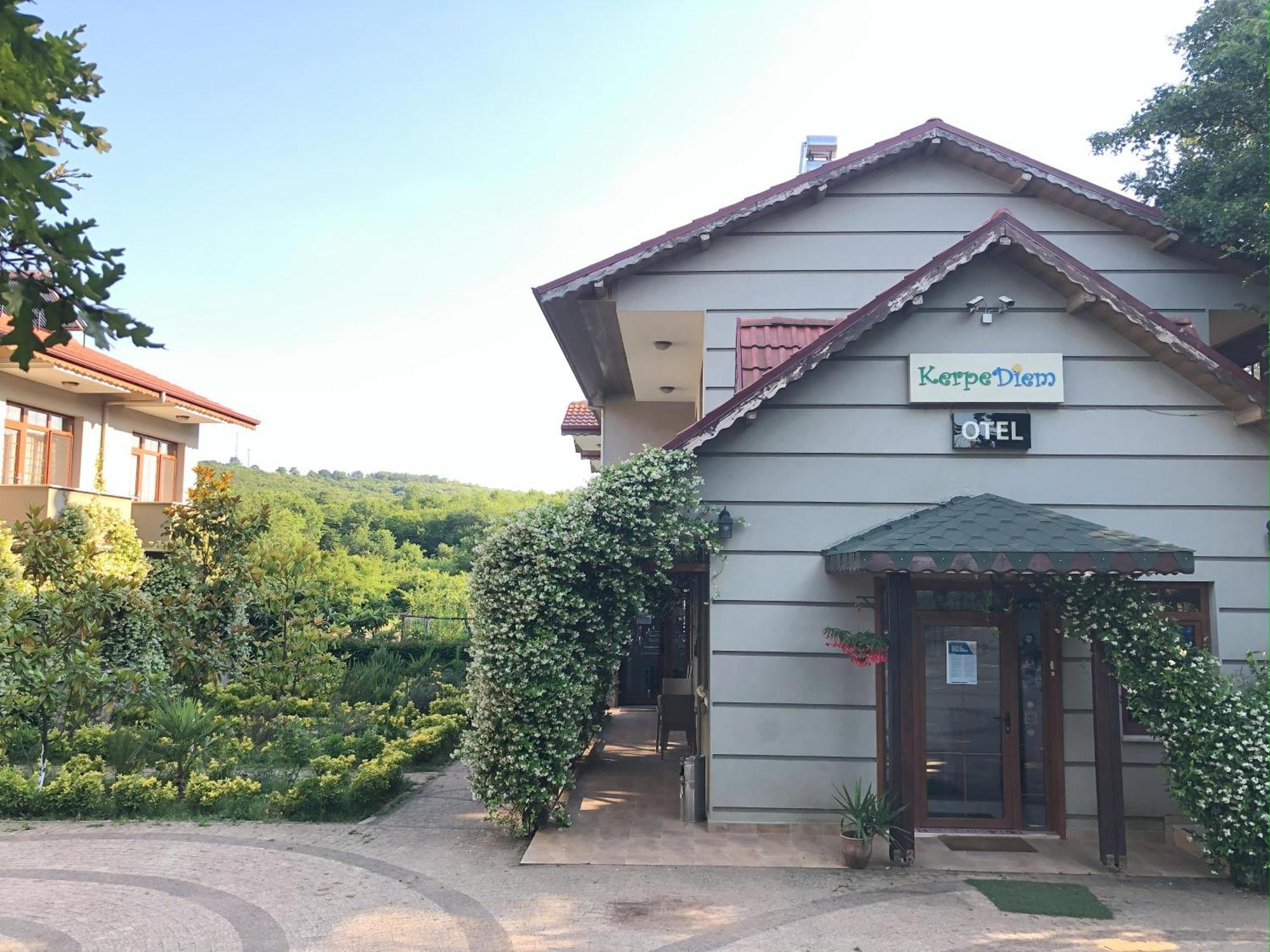 Kerpe Diem Otel Екстериор снимка
